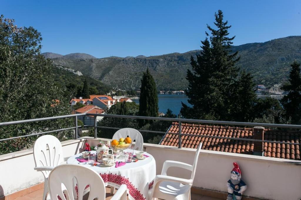 Apartments Tramonto Затон Екстериор снимка