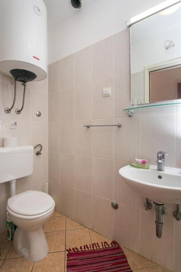 Apartments Tramonto Затон Екстериор снимка